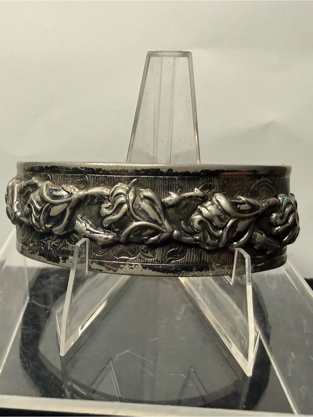 VTG Silver-Tone Floral Hinged Bracelet